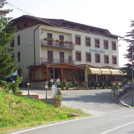 Albergo Ristorante Miramonti Toano Exterior foto