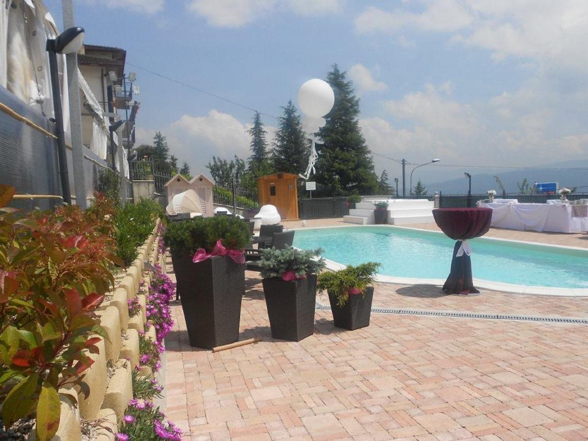 Albergo Ristorante Miramonti Toano Exterior foto