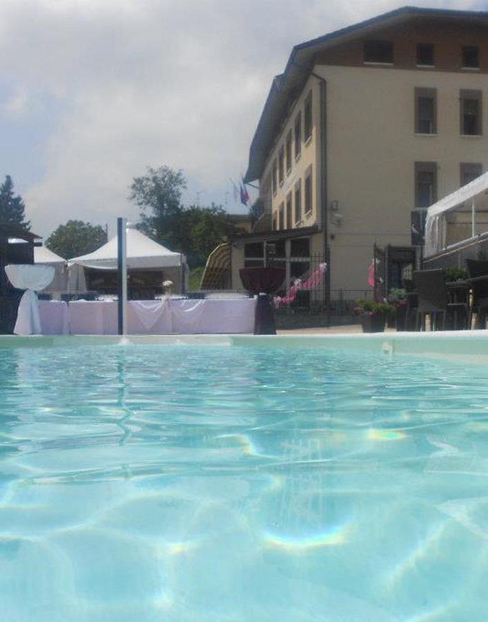 Albergo Ristorante Miramonti Toano Exterior foto